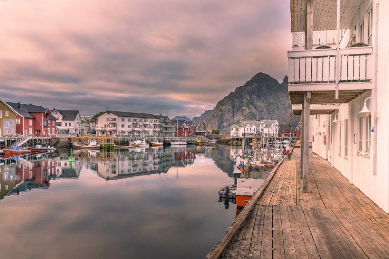 072 Lofoten, Henningsvaer.jpg